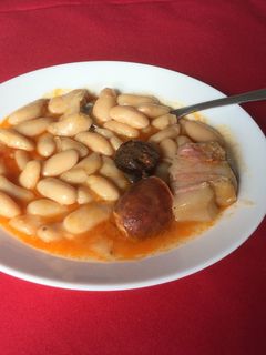Una foto de Fabada en olla de cocción lenta