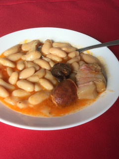 Una foto de Fabada en olla de cocción lenta
