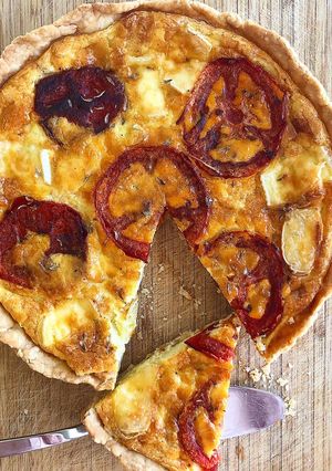 Une photo de Quiche à la tomate et au fromage