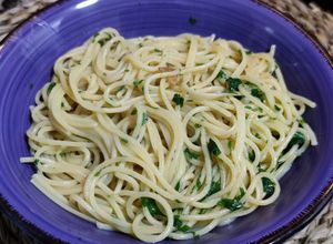 Foto principal de Spaghetti Aglio e Olio. Receta sencilla, express y riquísima!!