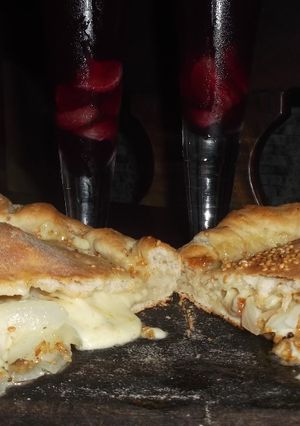 Una foto de Calzone Jalapeño