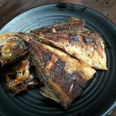 A picture of Ikan Goreng.
