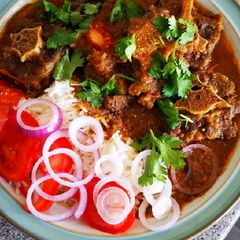 A picture of Oxtail Curry.