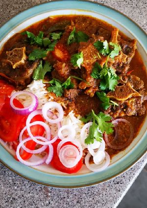 A picture of Oxtail Curry.
