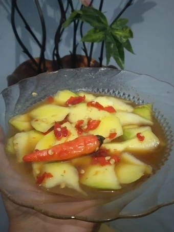Cara Gampang Membikin Resep Rujak Petis Mangga yang  Bikin Ketagihan Anti Ribet, Menggugah Selera
