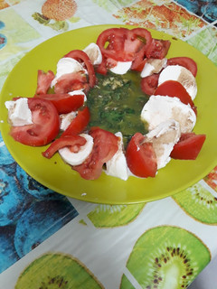 Una foto de Ensalada caprese
