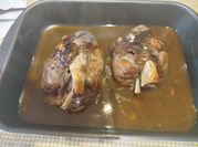 Una foto de codillo asado
