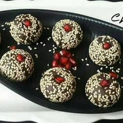 Choco Anaar Til Ladoos A picture of Choco Anaar Til Ladoos.