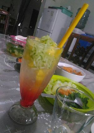 Foto resep Es munska (timun semangka)