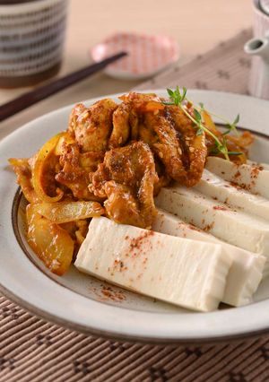 韓式咖哩豬肉豆腐【咖哩女王】 的食譜成品照片