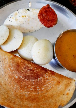 A picture of South indian Crispy Dosa.