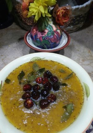 A picture of Moong ki khati tarkay wali daal.