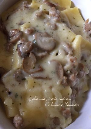 A picture of Baked Paccheri with Sausage, Mushrooms, and Béchamel.