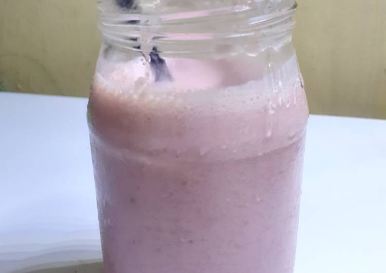 Smoothies strawberry 🍓🍓 by cintoden🥰🥰🥰