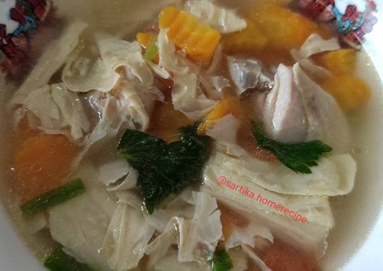 Cara Gampang Menyiapkan Sup ayam tauki (chicken soup with taufu skin) ala me 🥰 Anti Gagal