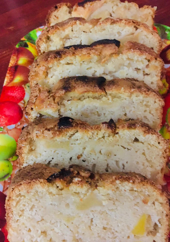 Una foto de BUDÍN MUY HÚMEDO DE MANZANAS 🍎 🍏 🍎