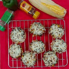 A picture of Cheese corn mini pizza.
