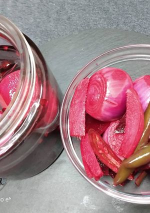 A picture of Restaurant style Vinegar Onion(Sirke Wala pyaz).