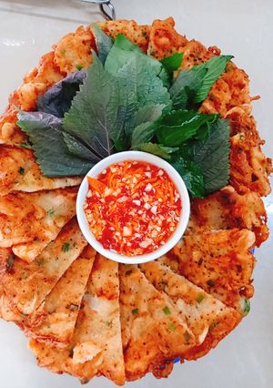 Hình của món Bánh xèo tép.