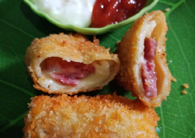 Risoles mayo with smoked beef n cheese