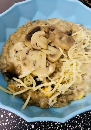 Una foto de ARROZ CREMOSO CON BERENJENAS Y DOS QUESOS 🧀🫕🧀🍆🍚🍄‍🟫🍆🍚🌽