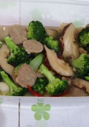 Foto resep Brokoli tumis bakso