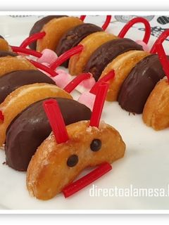 Una foto de Tarta gusano de donuts