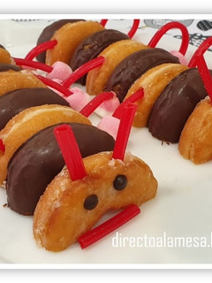 Una foto de Tarta gusano de donuts