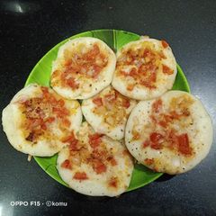 A picture of Mini Semolina Uttapam.
