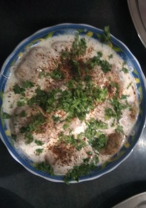 A picture of Twisty dahi bhalle.