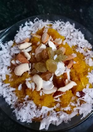 सूजी का हलवा (Suji ka halwa recipe in Hindi) रेसिपी मुख्य फोटो