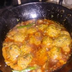 A picture of Palak Kofta Curry.