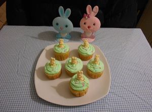 Una foto de Muffins de pascua de jengibre con mermelada de naranja