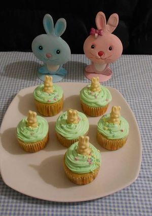 Una foto de Muffins de pascua de jengibre con mermelada de naranja
