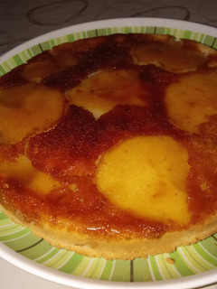 Una foto de Torta invertida de manzana