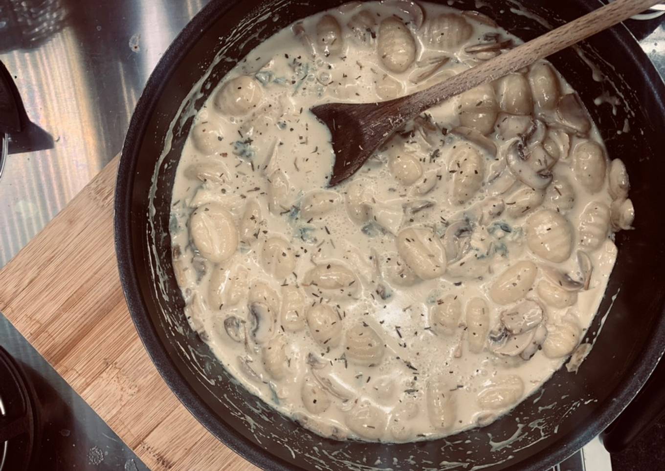 Poêlée de gnocchis et champignons au Bleu d’Auvergne 🍄