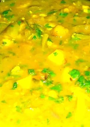 A picture of Aloo parval ki sabji.