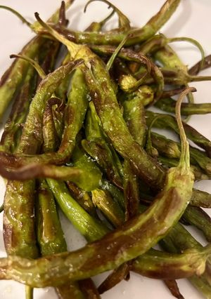 Una foto de Guindillas en la airfryer