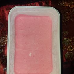 A picture of Home made vanilla ice cream.