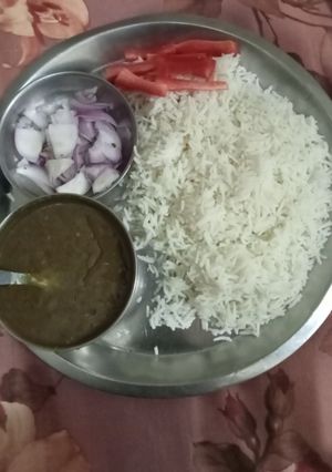 काली मलका दाल और चावल (Kali Malka dal aur chawal recipe in hindi) रेसिपी मुख्य फोटो