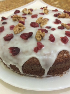 Una foto de Torta Budín de avena con arándanos y nueces