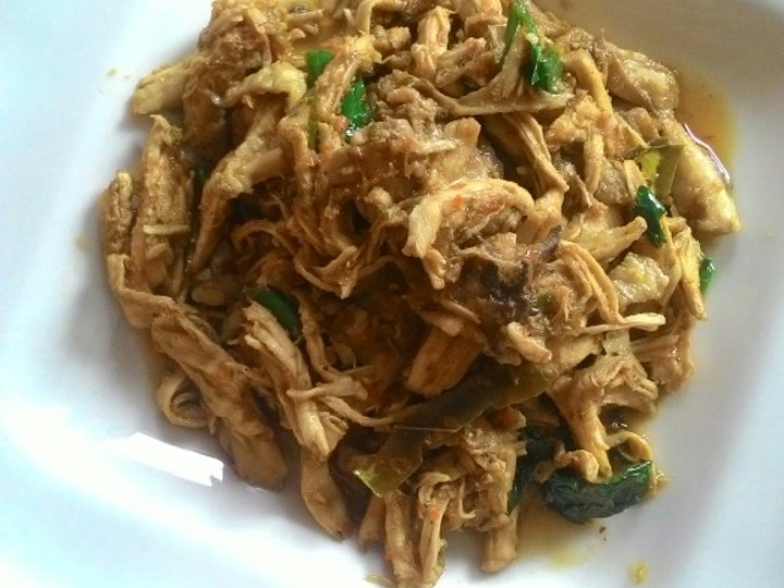 Bagaimana Menyiapkan Ayam Suwir Manis Pedas Anti Gagal