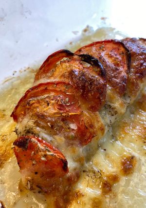 Una foto de Pollo Caprese