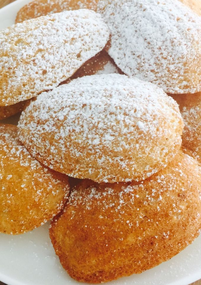 Una foto de Madeleines de Almendras