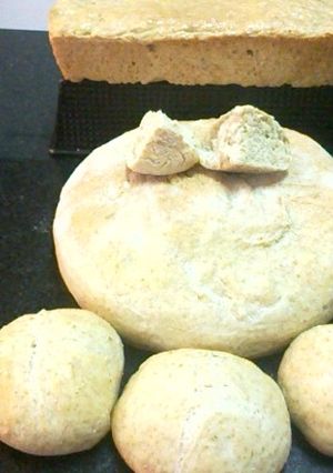 Una foto de Pan artesanal, muy distinto y parecido a todos, o no? 