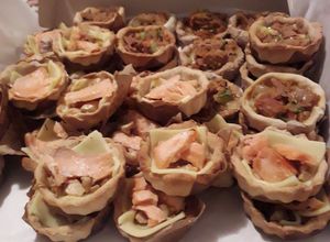 Una foto de Canastillos de Salmón y Atún