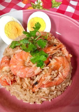 รูปของ กุ้งหวานผัดข้าวทานคู่ไข่ต้ม🦐🥣 #ฝีมือลูก😄