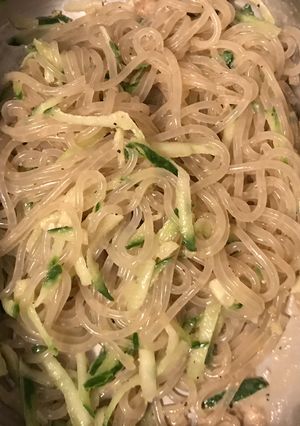 A picture of Korean cold noodle (boil 10min, cook 2 min).