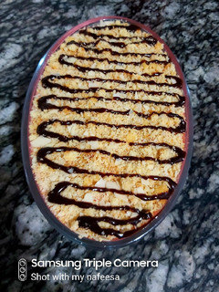 A picture of Strawberry soufley.
