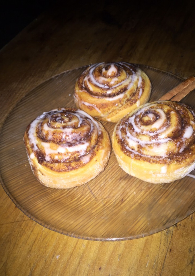 Una foto de Cinnamon Rolls / roles de canela
